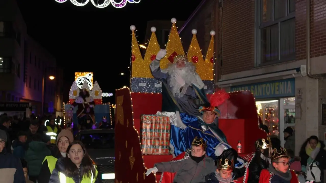 Cabalgata de Reyes Magos Santovenia de Pisuerga 2026 (10)