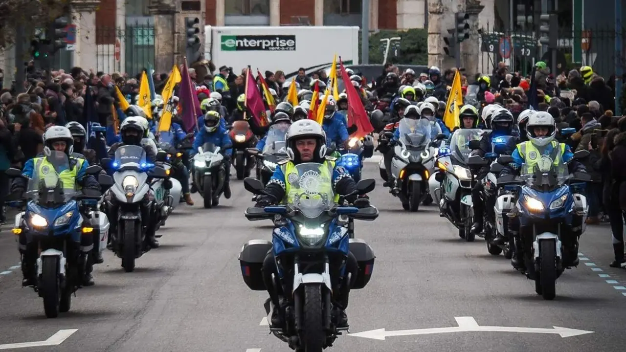 Desfile Pinguinos Valladolid motoristas participantes zona centro