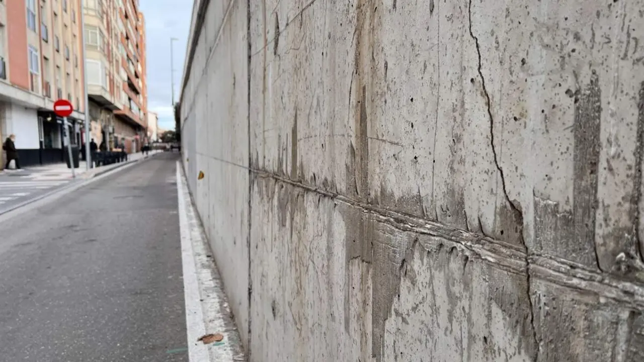 Grietas viaducto Arco de Ladrillo criticas PSOE Valladolid