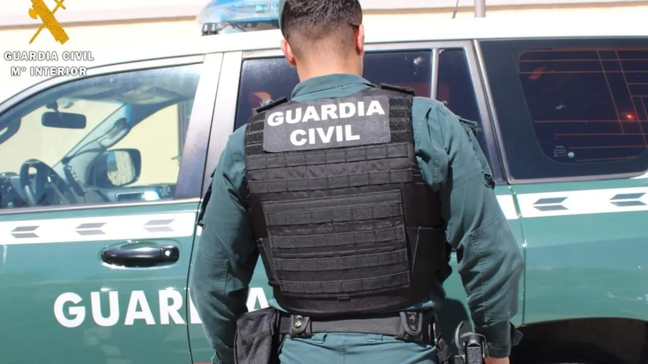 Agente de la Guardia Civil de Valladolid coche intervencion sucesos provincia