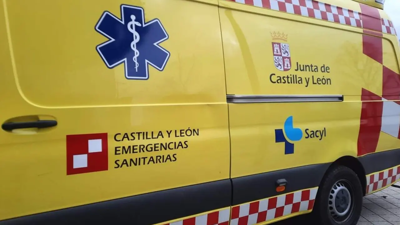 Ambulancia soporte vital basico Emergencias Sacyl 112 accidentes Valladolid