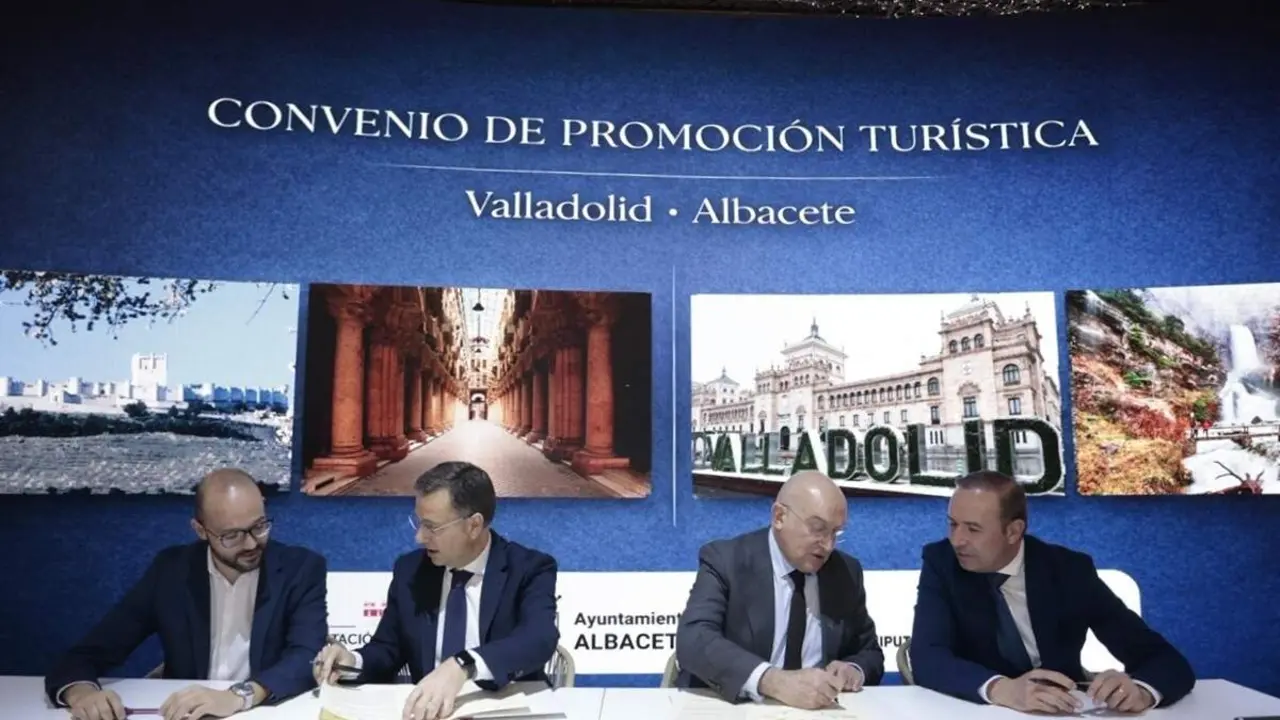 Firma protocolo colaboracion ayuntamientos y diputaciones Valladolid y Albacete FITUR 2026