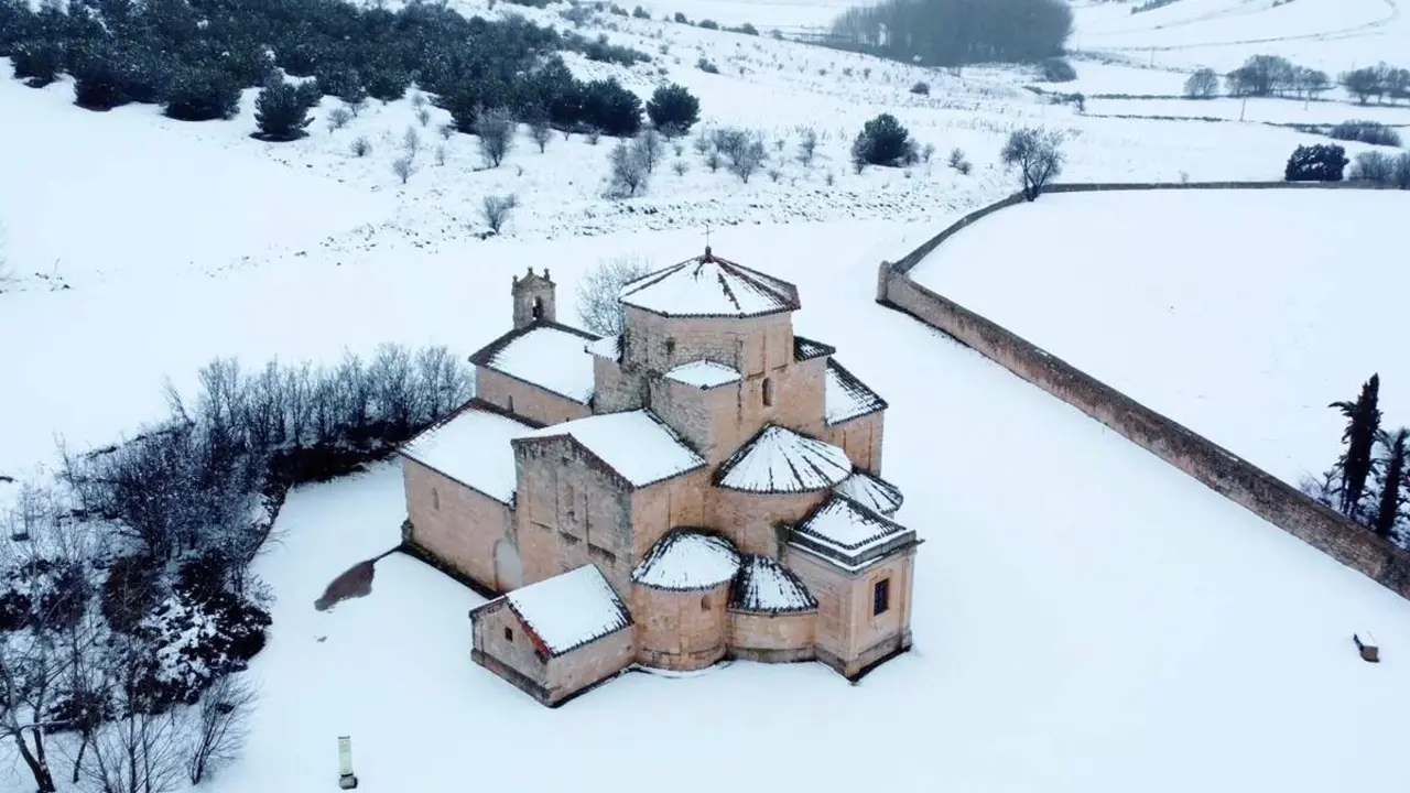 Pueblo Uruena nieve Ermita Nuestra Senora de la Anunciada borrasca Ingrid