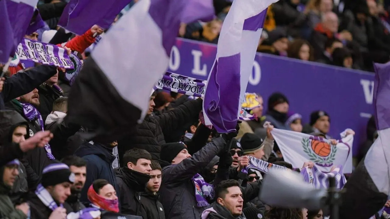 Aficion Real Valladolid partido Segunda Division gradas Jose Zorrilla