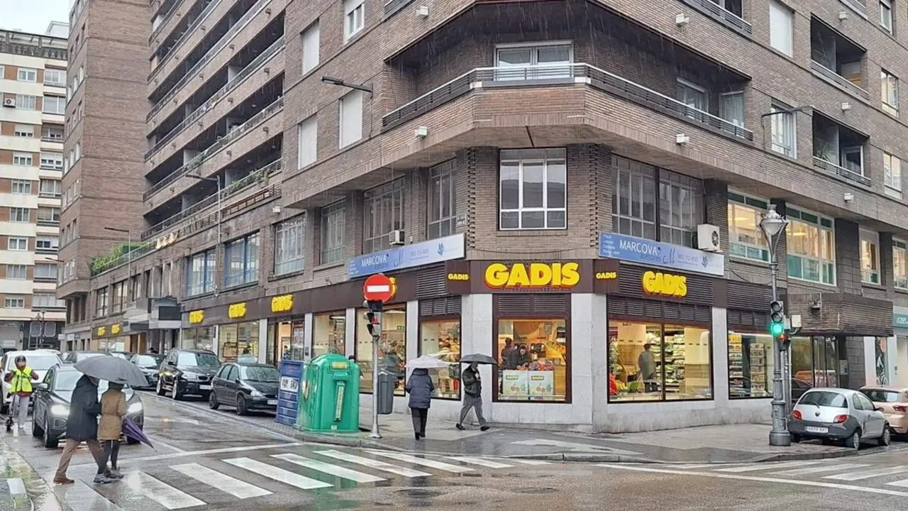 Reapertura supermercado Gadis calle General Ruiz Valladolid obras ampliacion