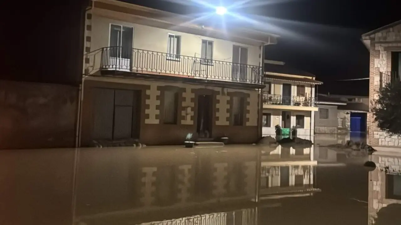 Desbordamiento rio Duraton localidad Rabano provincia de Valladolid