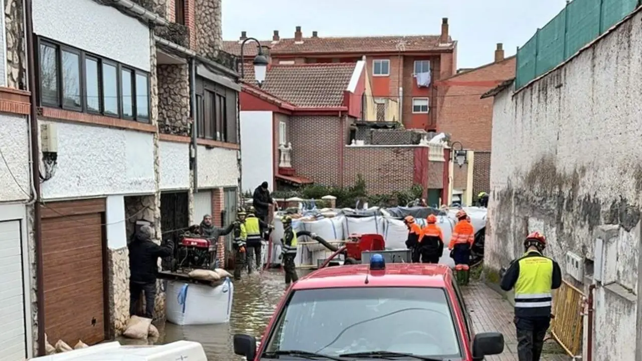 Crecida rio Viana de Cega tareas de achique viviendas inundadas borrasca