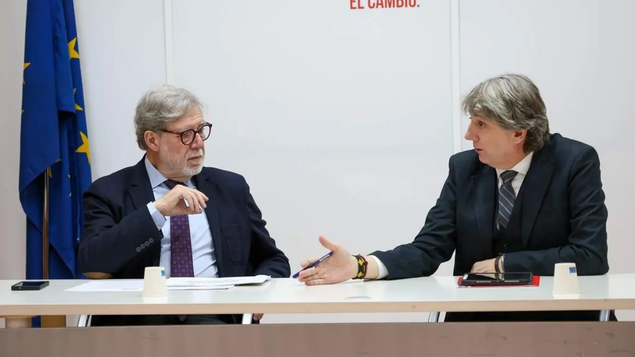 Carlos Martinez y Santiago Aparicio reunion elecciones Dialogo Social CEOE PSOE Castilla y Leon