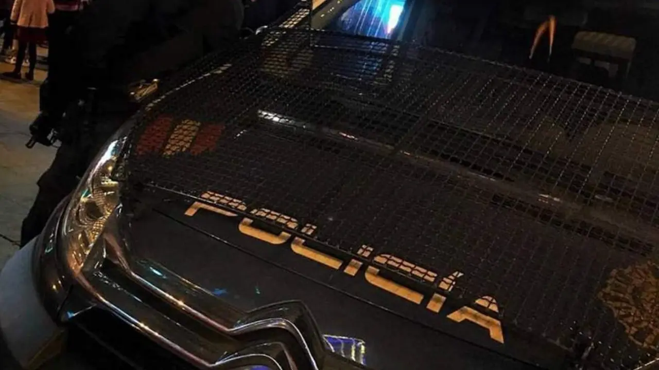 Furgon Policia Nacional intervencion noche agentes sucesos Valladolid detenciones