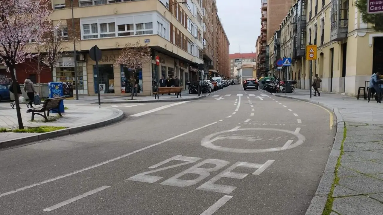 Senalizacion Zona de Bajas Emisiones calle Torrecilla centro de Valladolid