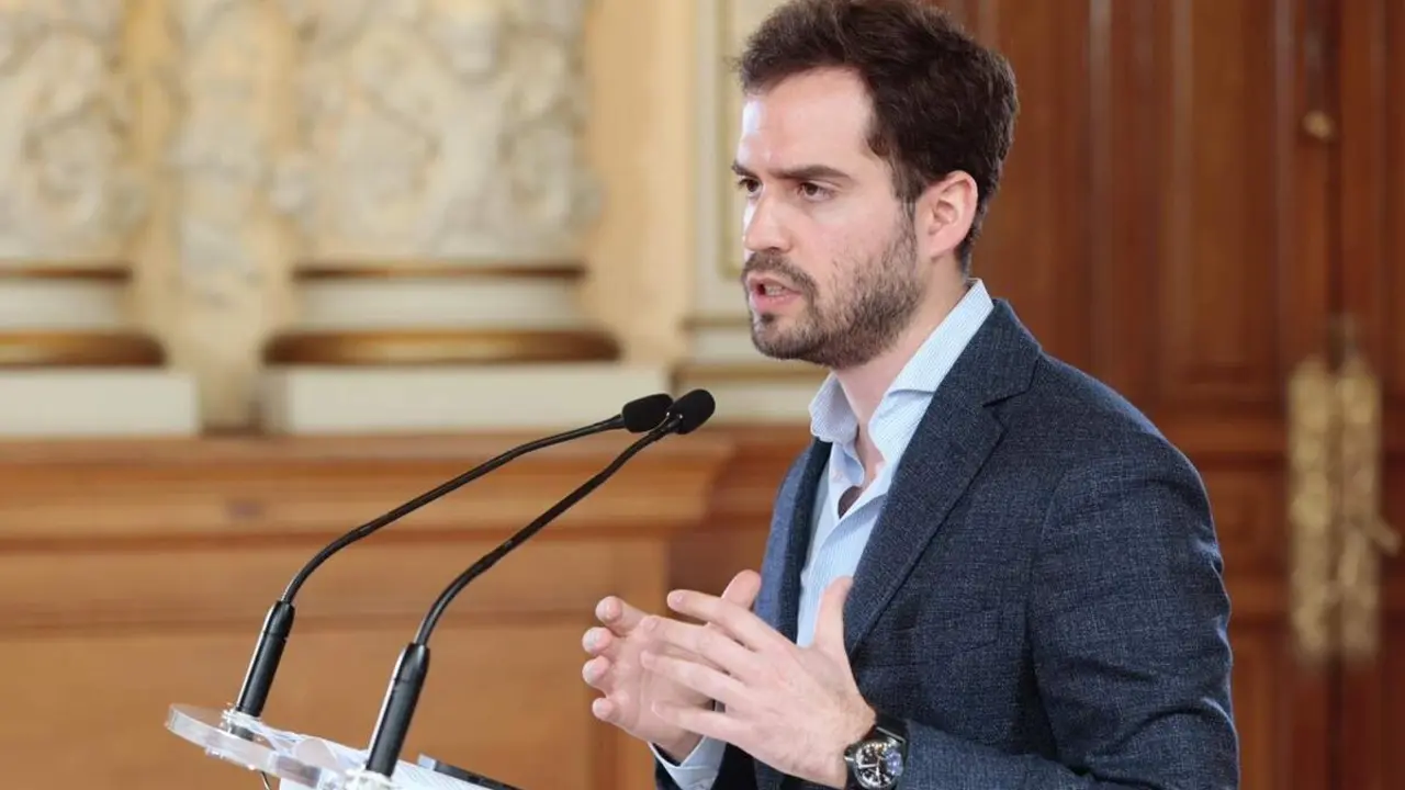 Concejal Personas Mayores Familia y Servicios Sociales Rodrigo Nieto nuevo protocolo agresiones trabajadores