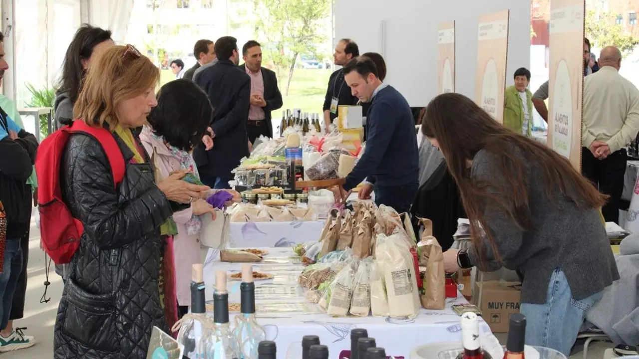 Inauguracion VI Feria Alimentos de Valladolid Diputacion (2)