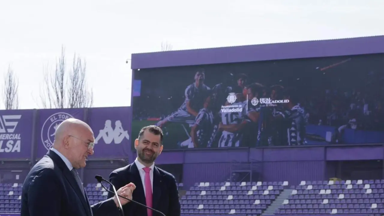 Firma protocolo cerramiento fondo sur Jose Zorrilla y nuevas infraestructuras Ayuntamiento y Real Valladolid