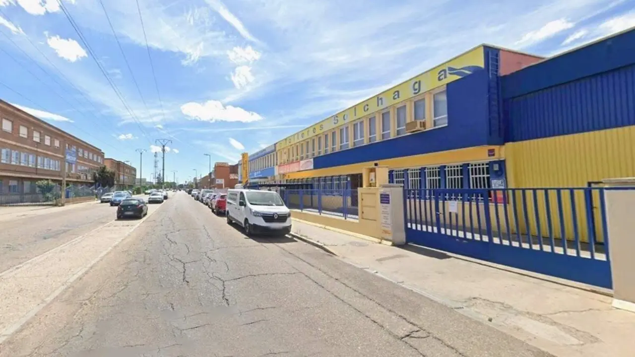 Taller Poligono Argales calle Vazquez de Menchaca Valladolid accidente laboral trabajador herido