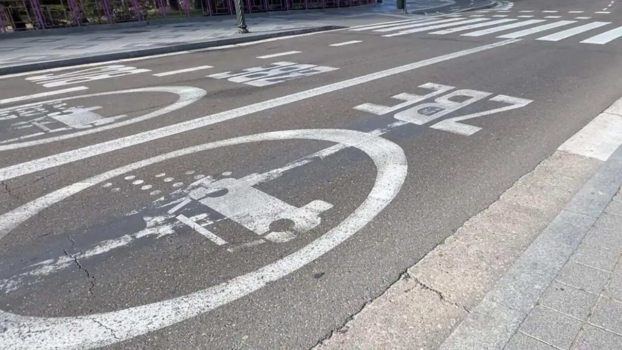 Zona de Bajas Emisiones Plaza de Poniente trafico ciudad Valladolid