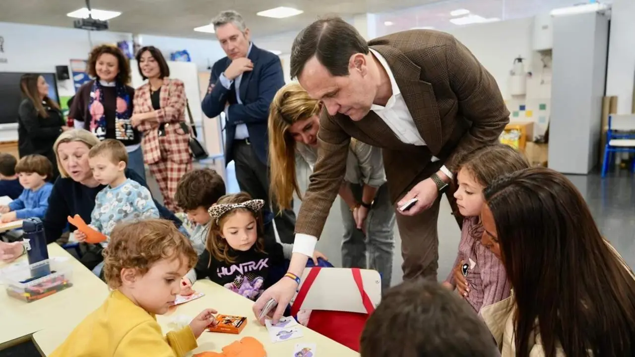 Visita Isabel Blanco colegio publico Joaquin Diaz La Cisterniga Conciliamos Semana Santa