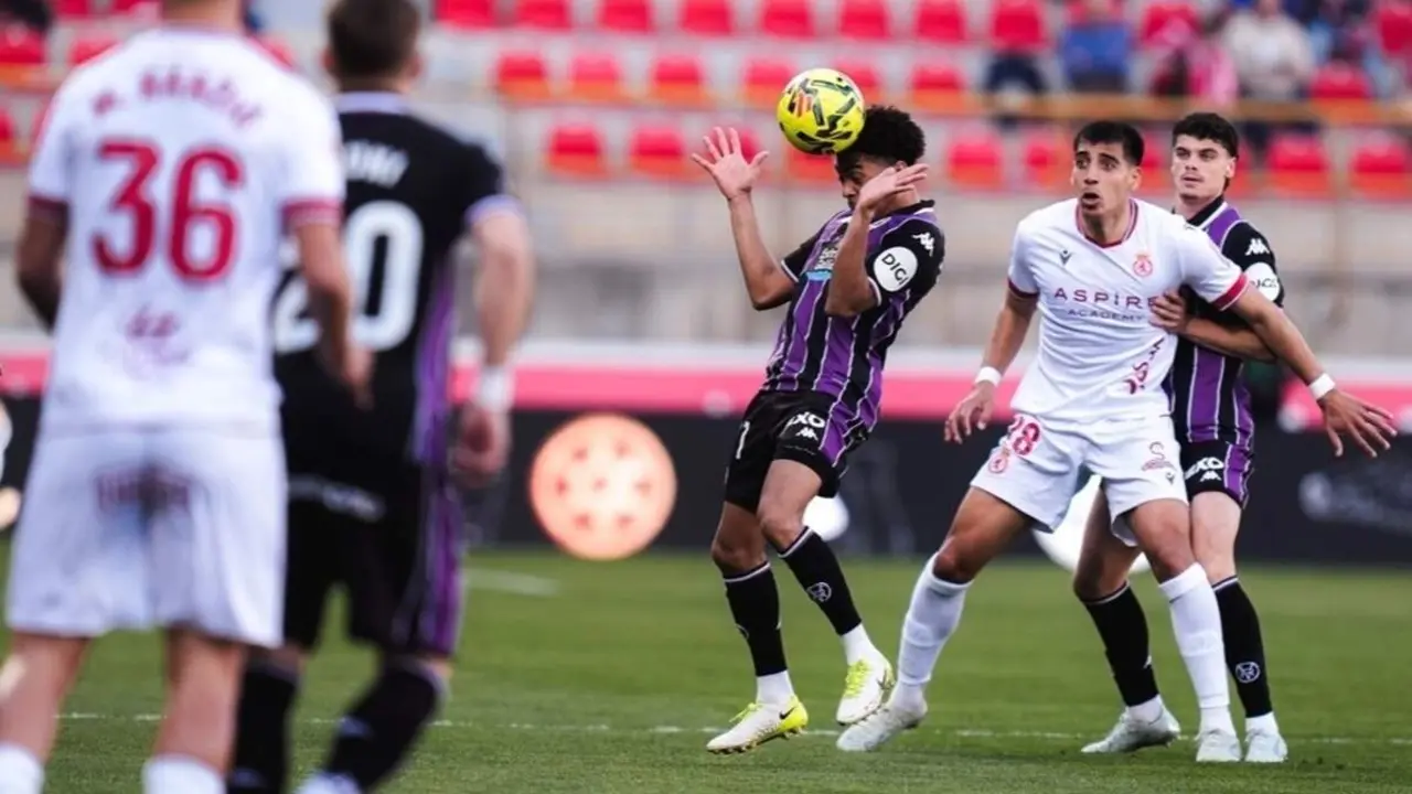 Derrota cronica Cultural y Deportiva Leonesa vs Real Valladolid partido Liga Segunda Division