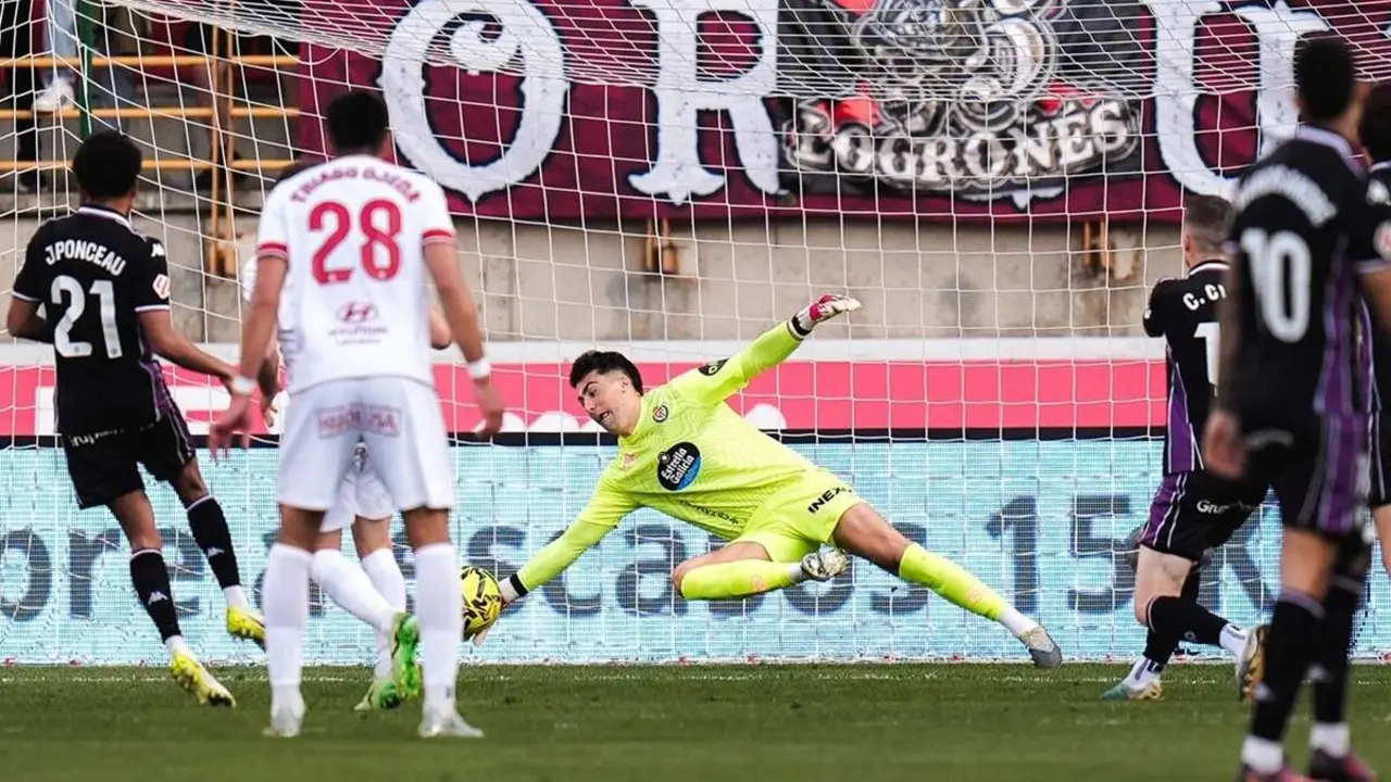 Alvaro Aceves jugador Real Valladolid partido derrota Cultural Leonesa Liga