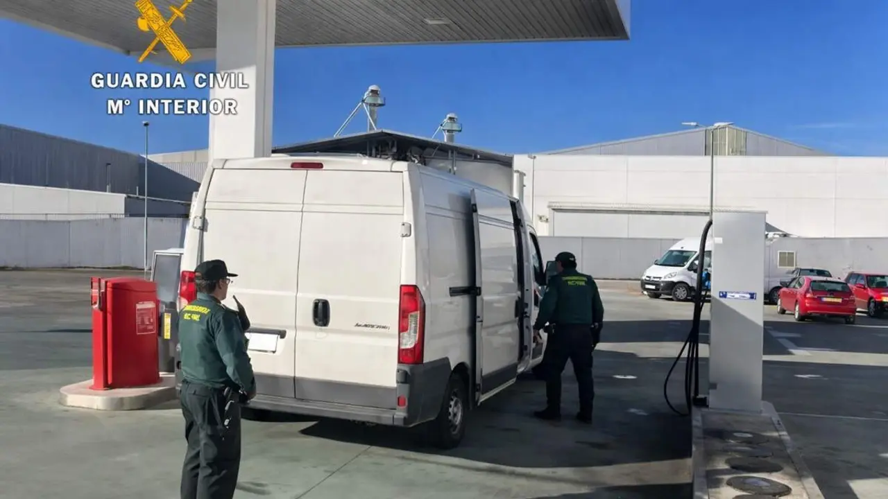 Operacion Guardia Civil repostajes estafa empresa transporte gasolinera provincia Valladolid