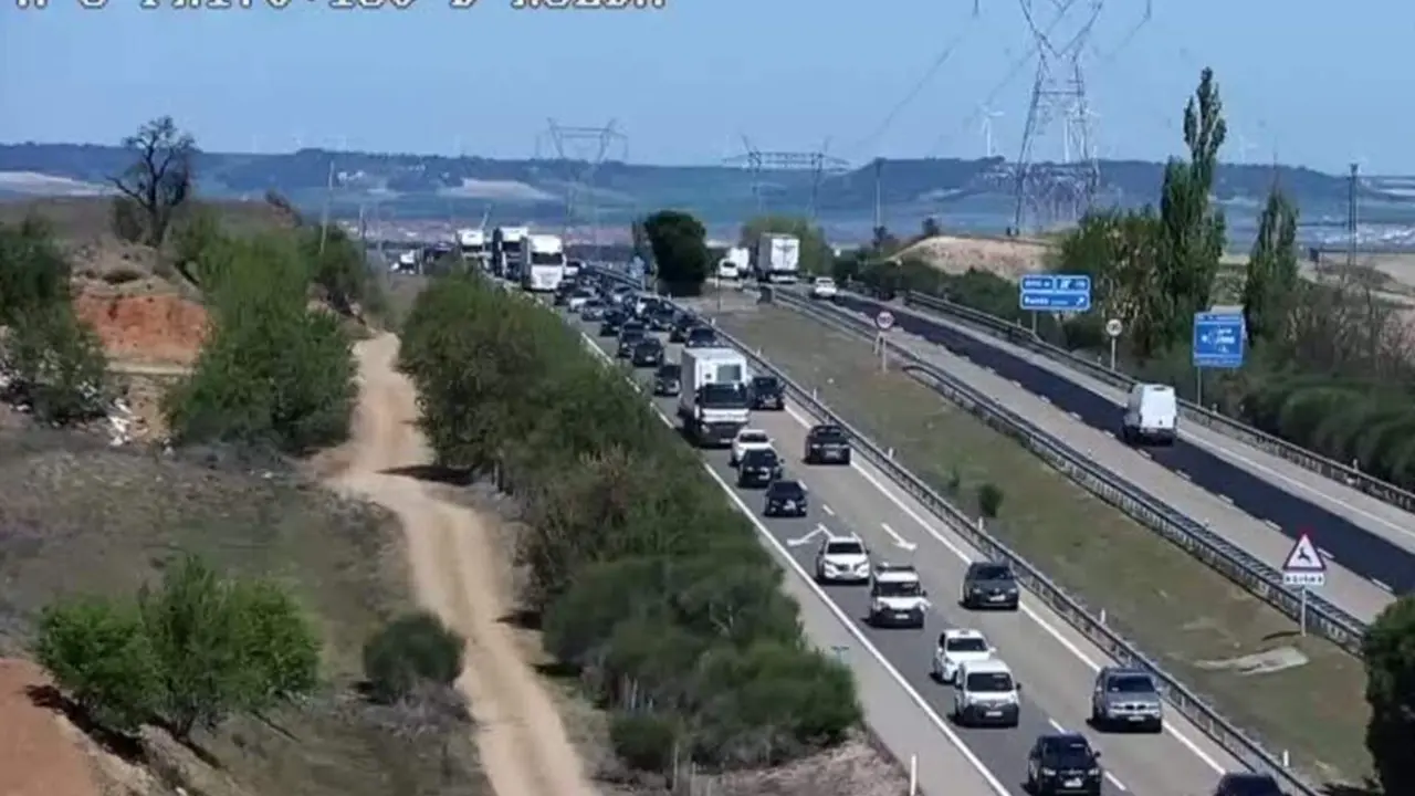 Retenciones A-6 Rueda accidente multiple heridos Lunes de Pascua