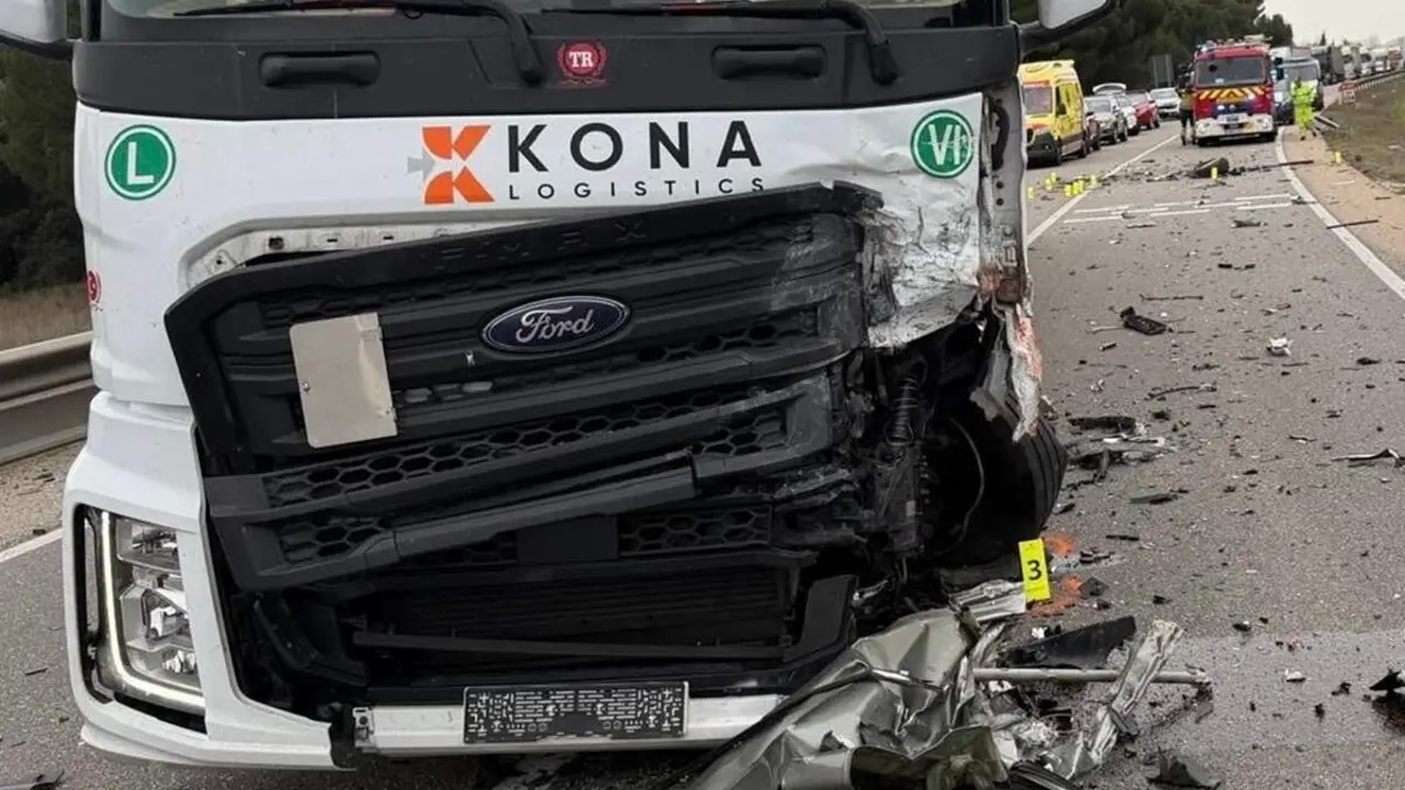 Accidente mortal N-122 Sardon de Duero colision camion y turismo hombre fallecido