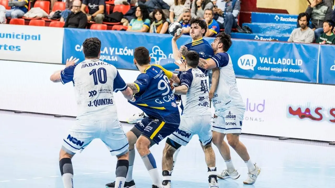 Victoria Atletico Valladolid vs Cangas partido Asobal Gustavo Oliveira Polideportivo Huerta del Rey