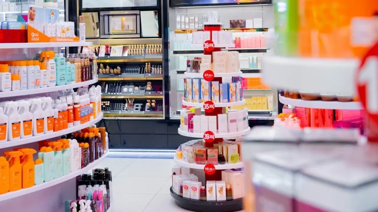 Cosmeticos y maquillajes belleza seccion mujer supermercado de Valladolid