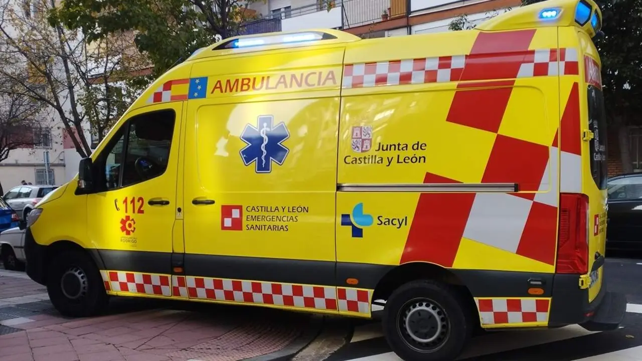 Intervencion sanitaria ambulancia Sacyl 112 Emergencias accidentes barrio La Rondilla Valladolid