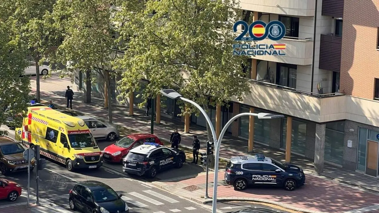 Intervencion Policia Nacional y Sacyl discusion companeros piso barrio Parque Alameda Valladolid