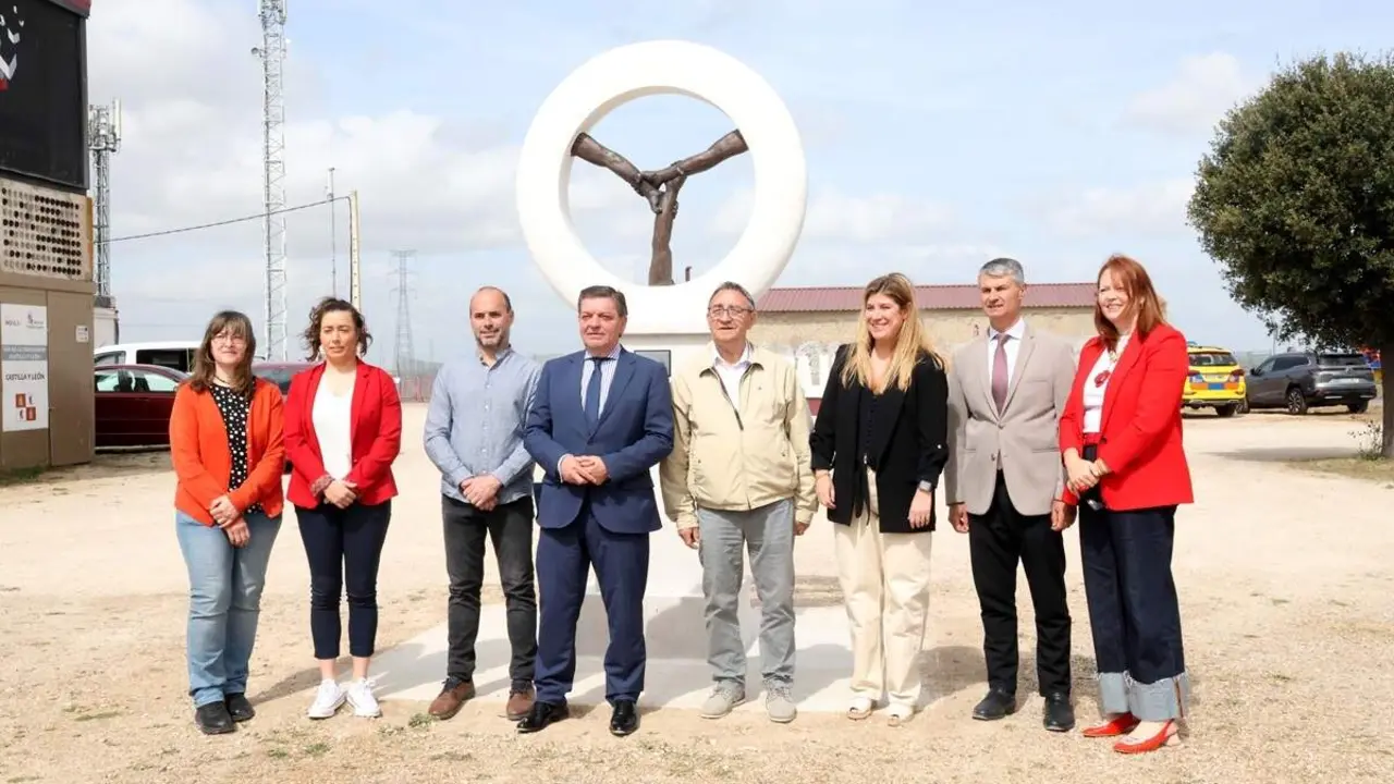 Inauguracion nueva escultura Lazo Comunero Villalar 50 aniversario