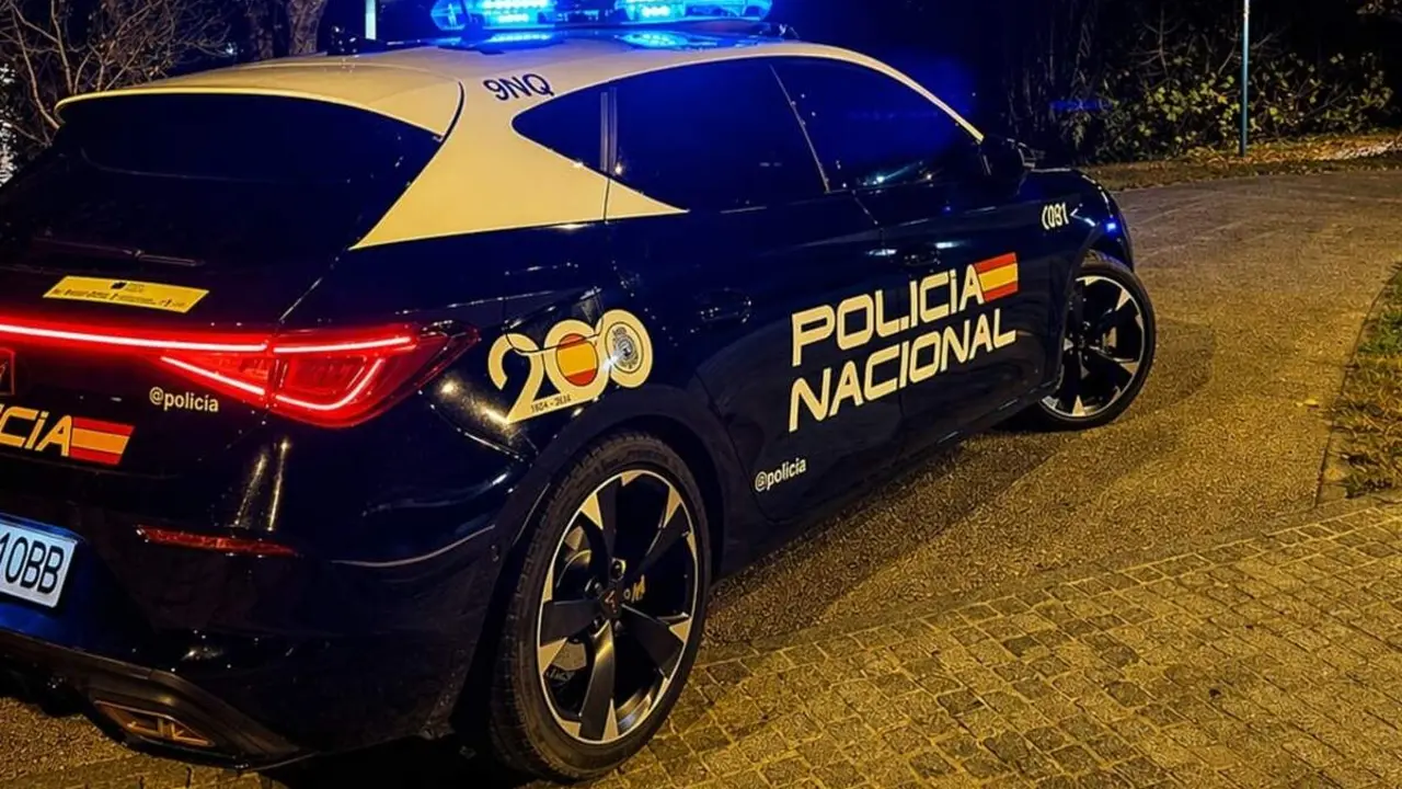 Parque Valladolid coche patrulla Policia Nacional intervencion noche sucesos