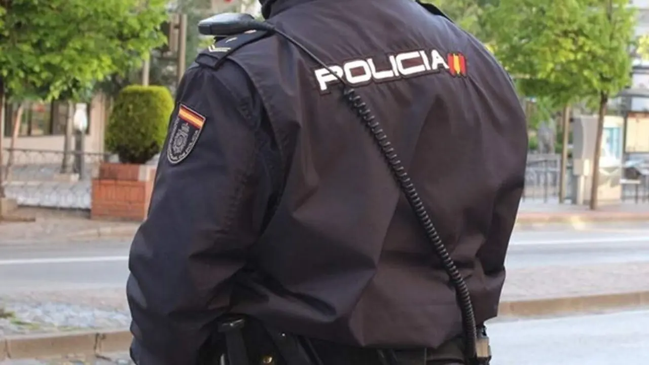 Policia Nacional Valladolid hombre agente detencion atentado contra autoridad sucesos