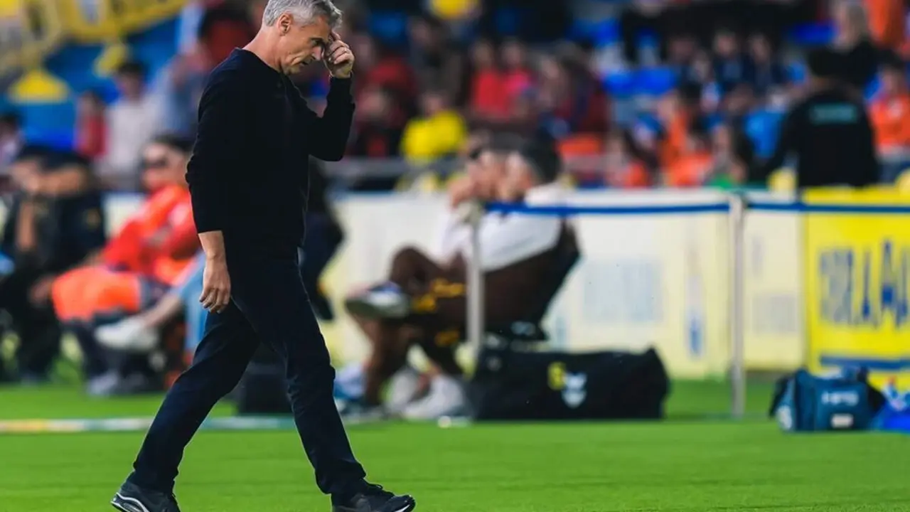 Entrenador Fran Escriba analisis derrota partido Las Palmas vs Real Valladolid Segunda