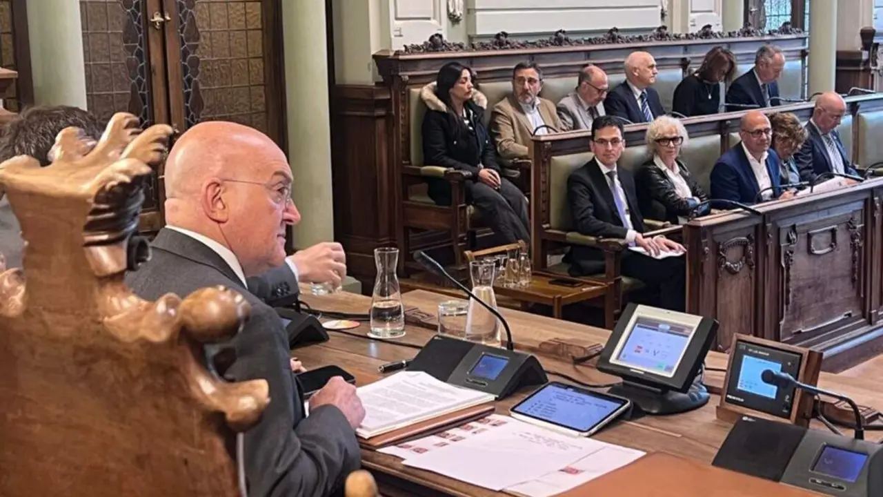 Pleno Debate Estado de la Ciudad 2026 Jesus Julio Carnero y bancada concejales PSOE Valladolid