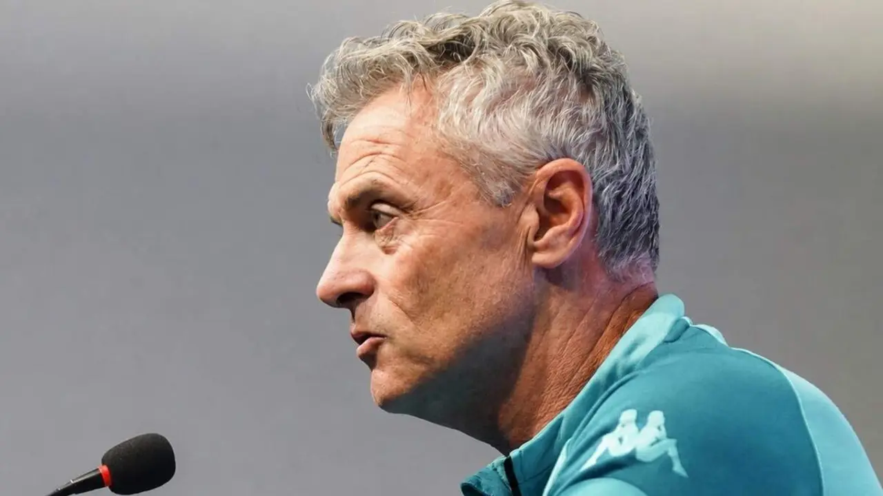 Fran Escriba rueda de prensa entrenador Real Valladolid