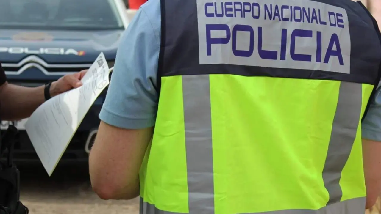 Agentes Policia Nacional de la Judicial localizacion cadaveres madre e hija vivienda Parquesol