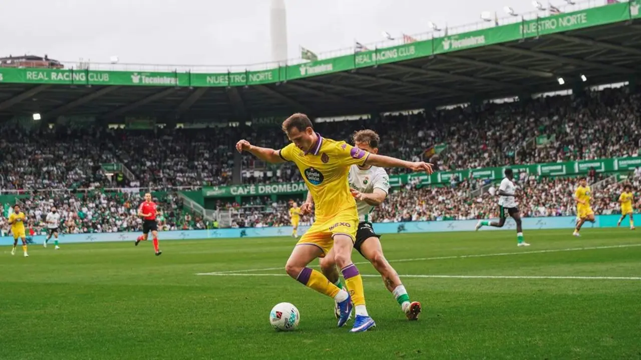 Partido Racing de Santander vs Real Valladolid jugador Juanmi Latasa cronica derrota
