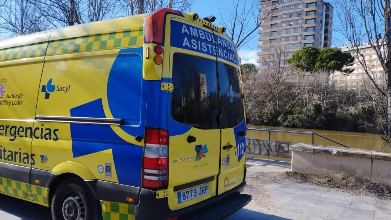 Ambulancia soporte basico playa Las Moreras altercados agresiones Valladolid