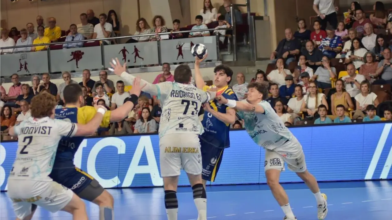 Cronica victoria Ademar Leon vs Atletico Valladolid Palacio Municipal de Deportes