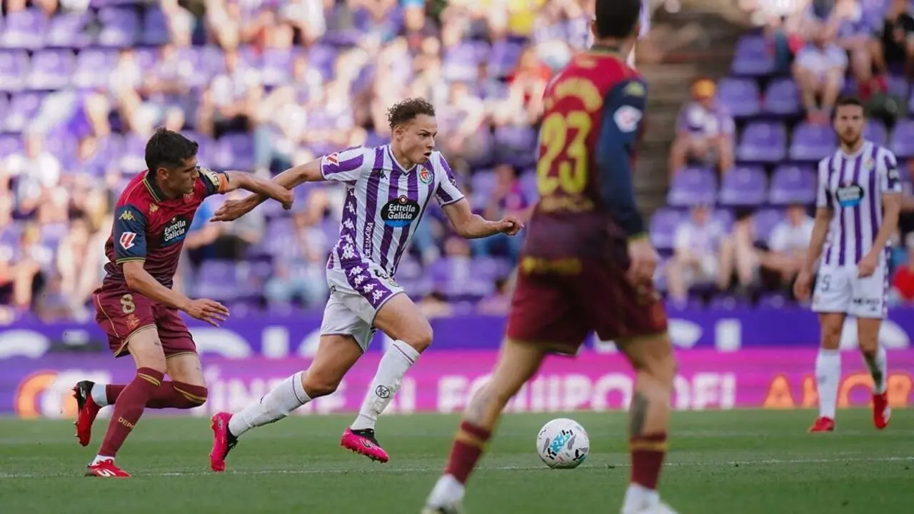 Derrota cronica Real Valladolid vs Deportivo Mathis Lachuer ultimo partido Zorrilla Liga