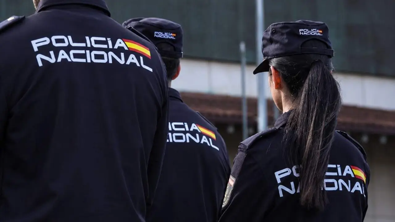 Agentes de la Policia Nacional de Valladolid intervencion pelea hombres detenidos