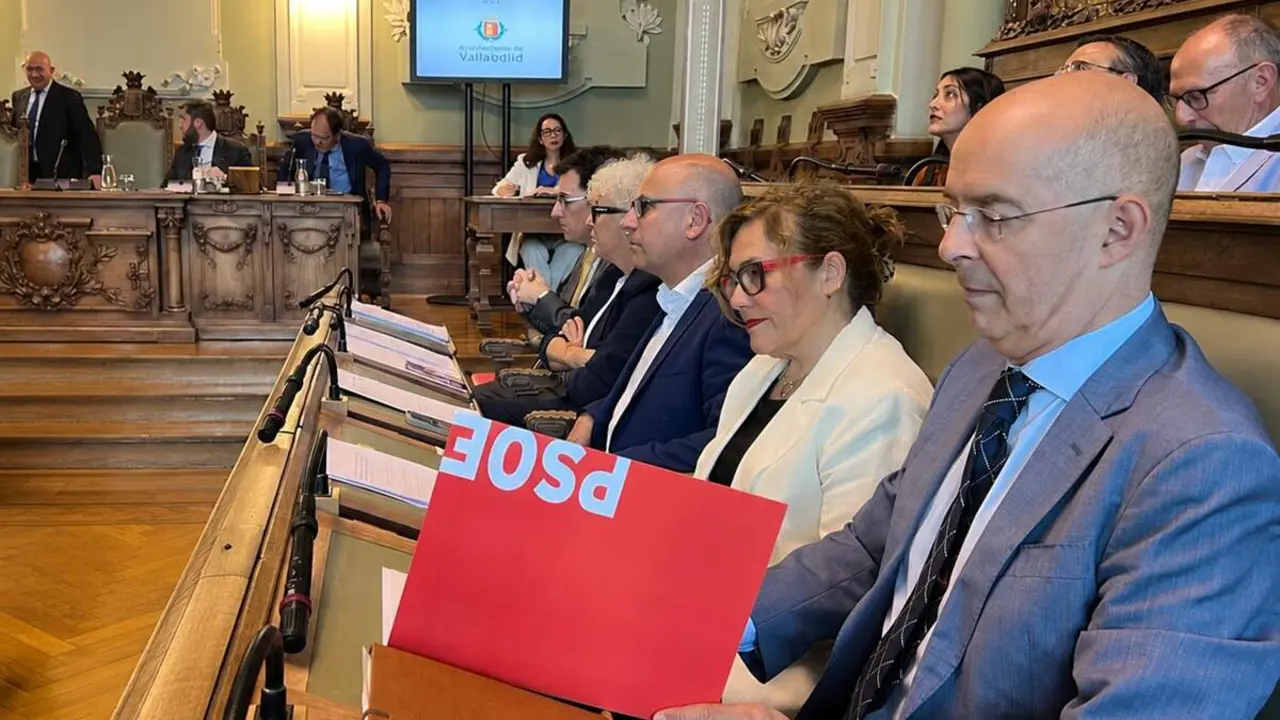 Polemica Pleno municipal Jesus Julio Carnero y Martin Fernandez Antolin PSOE