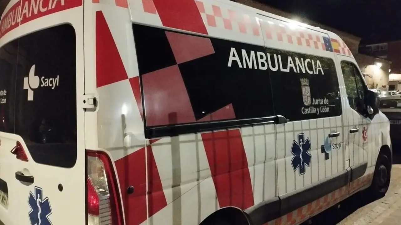 Ambulancia Sacyl atencion heridos accidente emergencias Valladolid