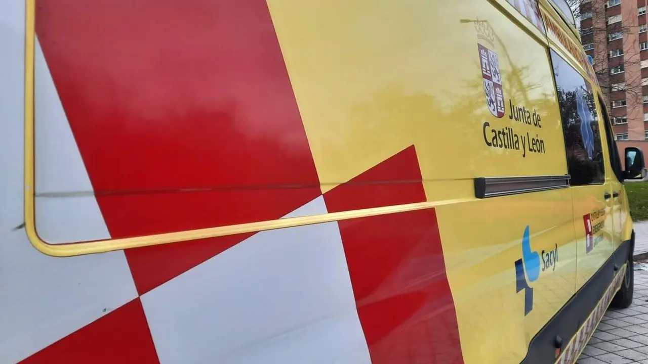Ambulancia soporte vital basico Sacyl 112 Castilla y Leon intervencion accidente Valladolid