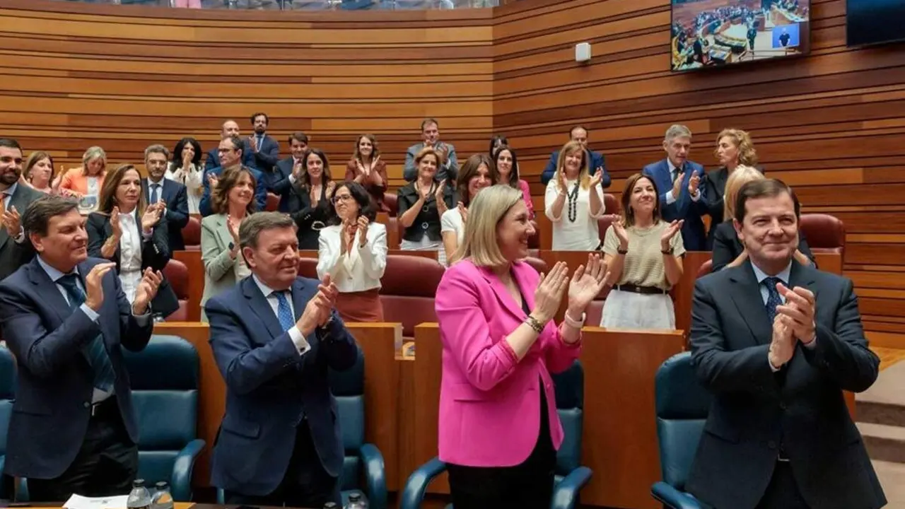 Alfonso Fernandez Manueco investido presidente Junta Castilla y Leon Cortes XII Legislatura