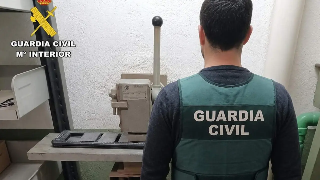 Guardia Civil investigacion taller provincia Valladolid matriculas falsificadas