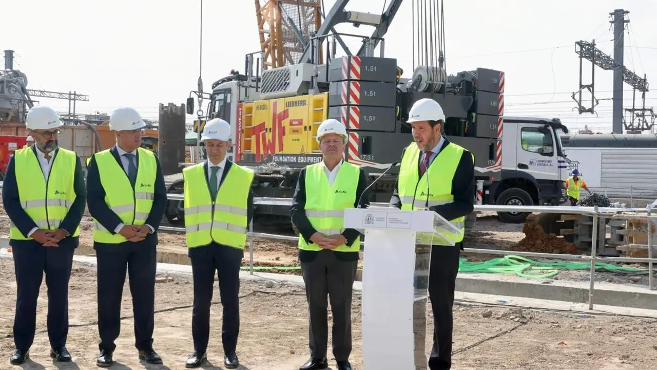 Acto inicio obras estacion tren Valladolid visita ministro Oscar Puente