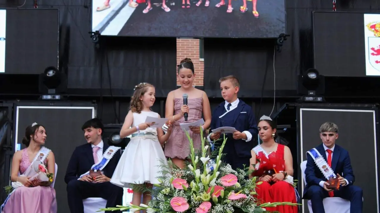 Pasacalles y pregon de las Fiestas de San Juan Santovenia de Pisuerga 2026 (12)
