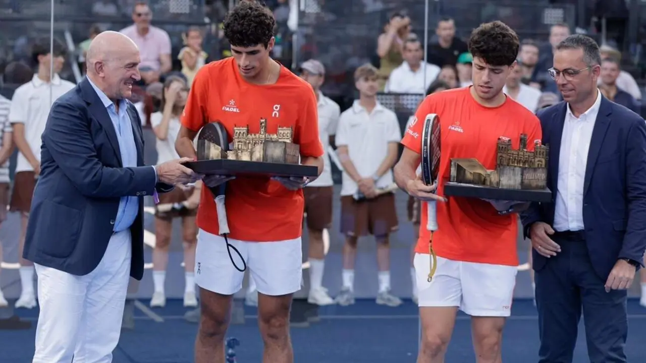 Entrega premios Arturo Coello y Agustin Tapia Valladolid Premier Padel P2 edicion 2026
