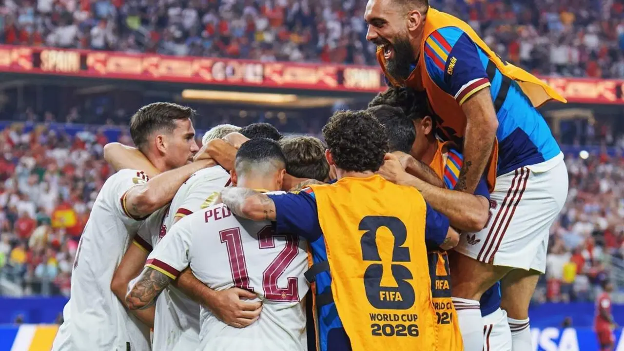 Celebracion gol Merino victoria Espana vs Portugal clasificacion cuartos Mundial 2026